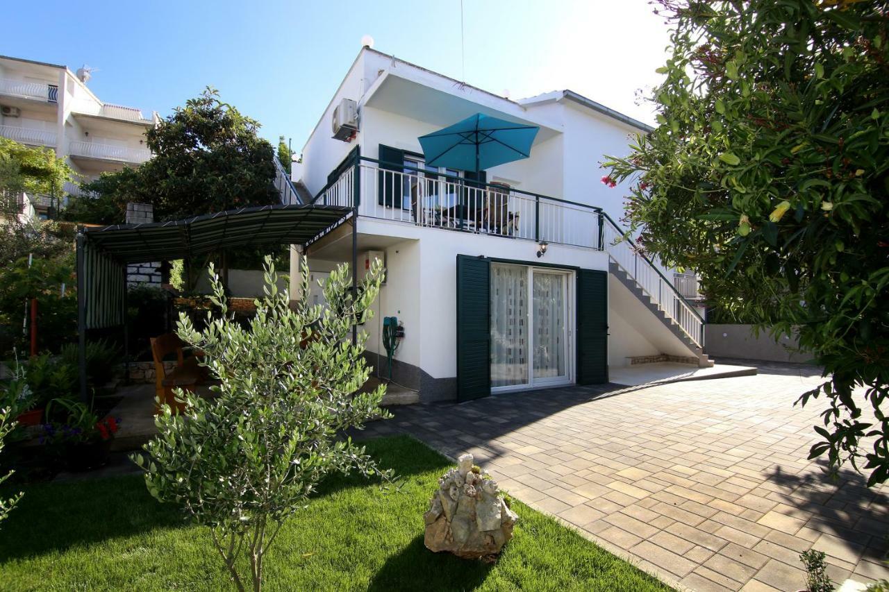 فيلا Luxury House With Pool تروغير المظهر الخارجي الصورة