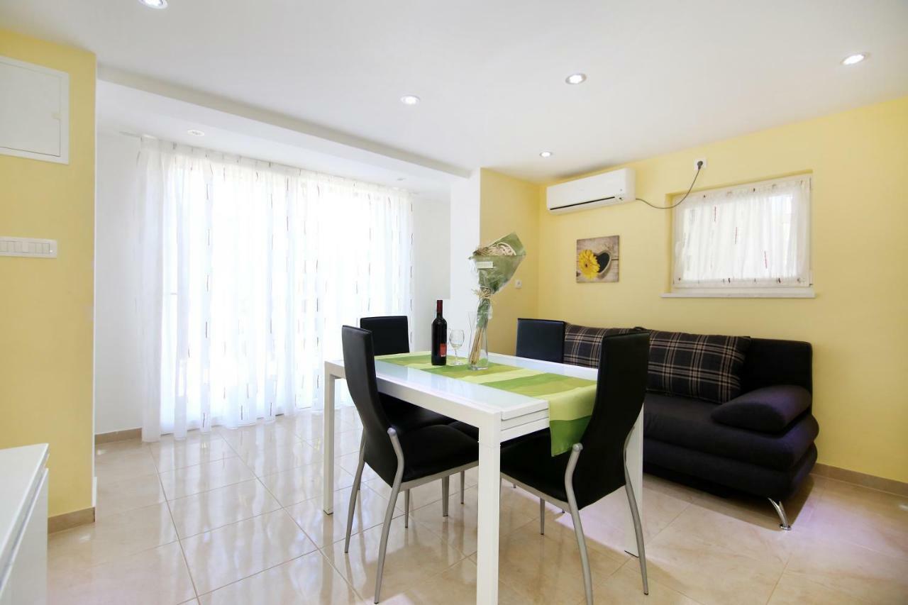 فيلا Luxury House With Pool تروغير المظهر الخارجي الصورة