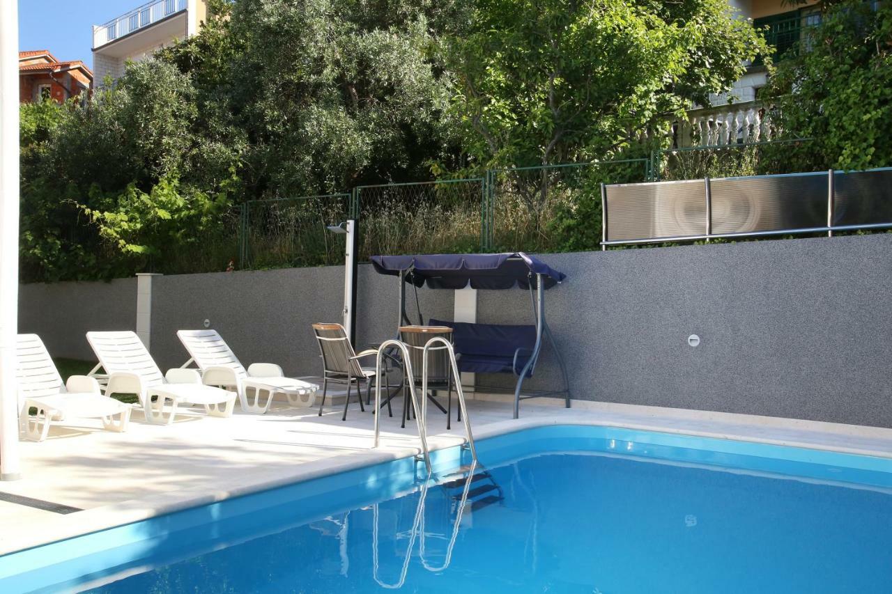 فيلا Luxury House With Pool تروغير المظهر الخارجي الصورة